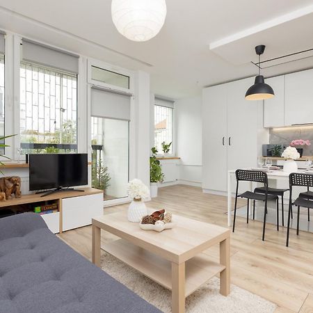 Apartament Arsenal Lägenhet Warszawa Exteriör bild